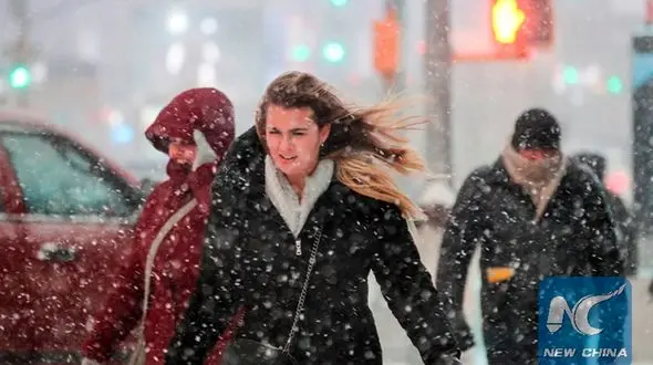 ادامه کولاک زمستانی در آمریکا؛ دست‌کم 22 نفر جان باختند+تصاویر 