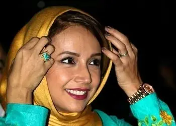 دوردور شبنم قلی خانی و‌ دخترش در ماشین خارجی خود / ماشالا چقد امکانات برای دخترش فراهم کرده