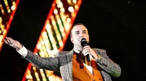  دانلود پربازدیدترین آهنگ سینا سرلک به نام چه روزایی/ ﺗﻮ ﻣﻴﺒﻴﻨﻰ ﺷﺒﺎی ﺑﻰ ﻛﺴﻴﻤﻮ ﺗﻮ ﺑﻐﻀﺎﻣﻮ ﺑﻪ ﺟﻮن ﻣﻴﺨﺮی ﻫﺮ ﺷﺐ