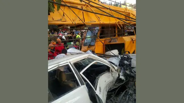 مناظره عجیب  درباره علت افتادن جرثقیل بر سر مردم در مشهد