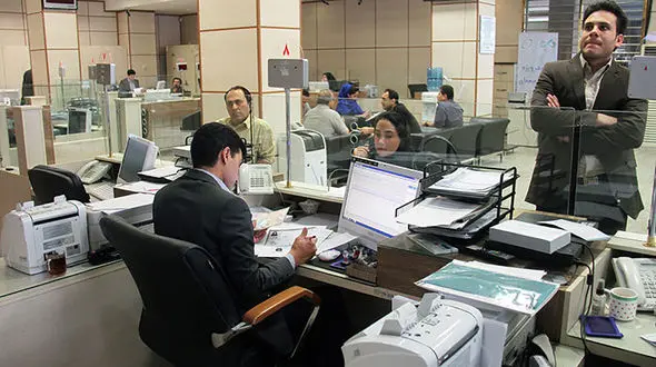 نحوه فعالیت بانک‌ های تهران در شرایط اضطرار آلودگی هوا اعلام شد