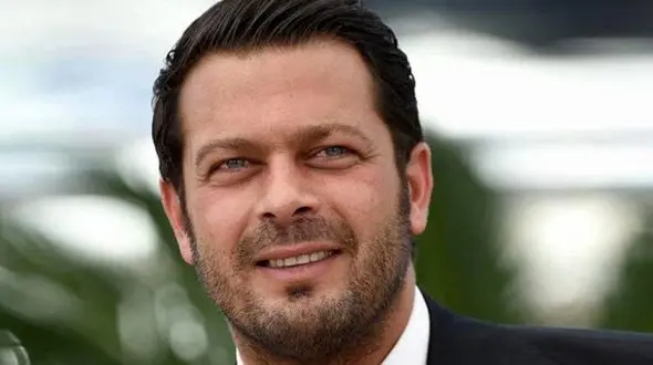  دختر پژمان بازغی در کنار همسرش /دخترش چه بزرگ شده 