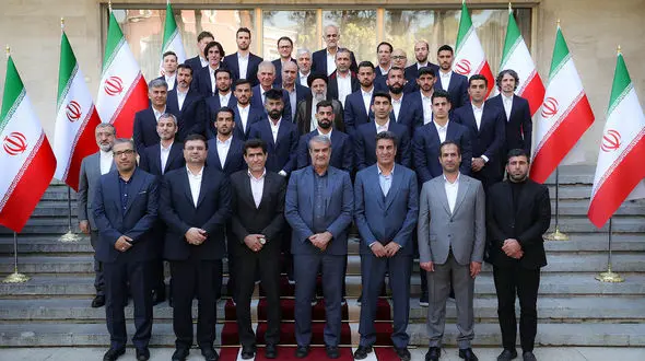 حضور رئیس جمهور در قطر منتفی شد / وزیر ورزش و همراهان در دوحه