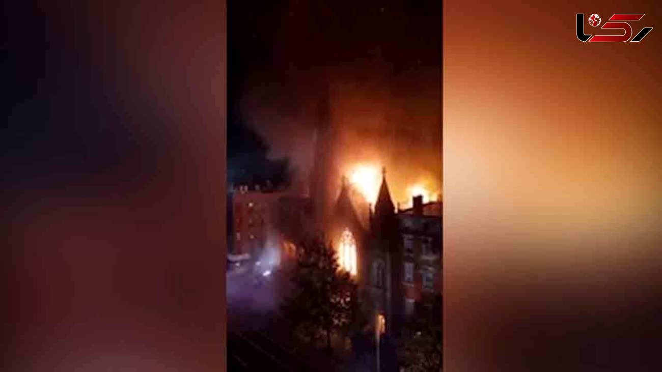 فیلم آتش سوزی هولناک در کلیسای تاریخی منهتن نیویورک