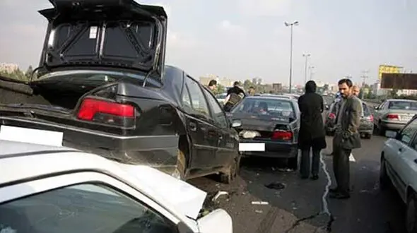  تصادف زنجیره ای شدید در اتوبان بارانی قزوین 