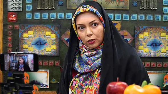 عکس جگرسوز از سرمزار آزاده نامداری در روز تولدش / شباهت دختر به خانم مجری را ببینید !