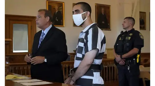 ضارب سلمان رشدی به قتل درجه دو متهم است/ ۲۵ سال زندان در انتظار مطر