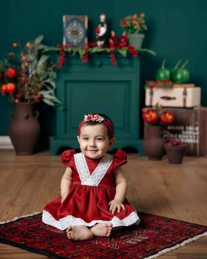 لباس یلدا کودک | لباس کودک یلدایی 1404 دخترانه و پسرانه قرمز و سبز مناسب عکاسی