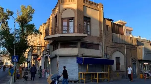 وزارت میراث فرهنگی باید پیش از وقوع جلوی تخریب بناهای تاریخی را بگیرد/چرا صدایی از مجلس شنیده نمی‌شود/ پاسخگوی دست‌درازی به ساختمان خیابان سعدی و حریم تخت جمشید کیست؟