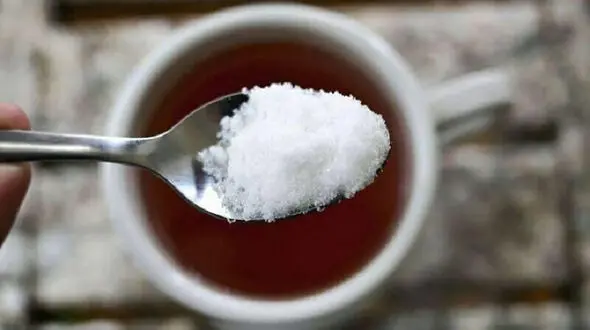 بلایی که چای شیرین سر شما می آورد + اینفوگرافی