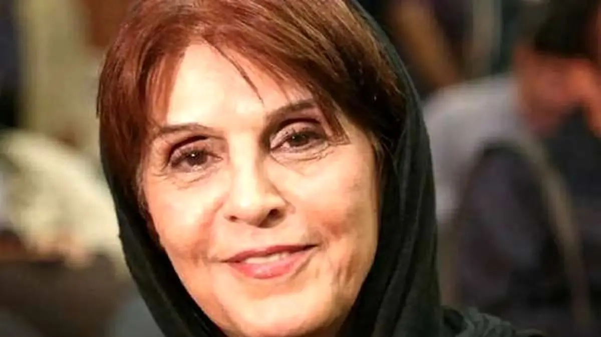 تصویر کمتر دیده شده و عاشقانه آهو خردمند در کنار همسر فقیدش، محمود استادمحمد، نمایشنامه‌نویس بزرگ، در دهه ۶۰ / آهوی سینما در قاب خاطرات