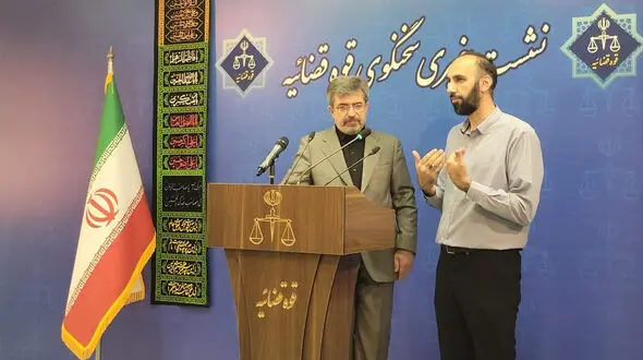 حمید نوری شرایط سختی در زندان سوئد دارد / شکایت سید حسن خمینی از دهباشی