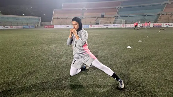 انصراف محدثه زلفی از پناهندگی در استرالیا / تماس برای بازگشت به وطن