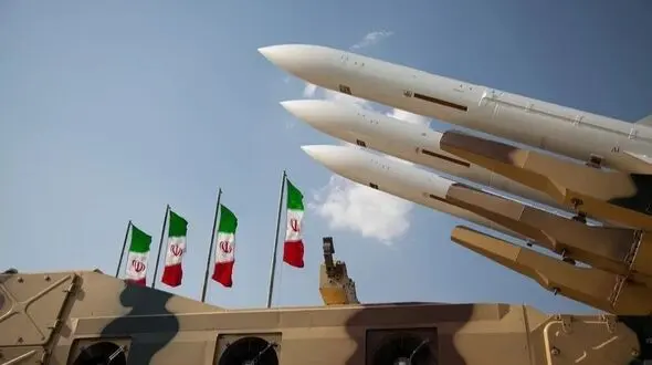 واکنش متفاوت نظامی ایران به حمله احتمالی آمریکا /  مطرح شدن اهدافی فراتر از دارایی های نظامی