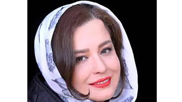 فیلم نوازندگی بهشتی مهراوه شریفی‌نیا و استاد سامان احتشامی  با آهنگ گل سنگم هایده ! / خانم بازیگر جذاب همه را حیرت زده کرد !