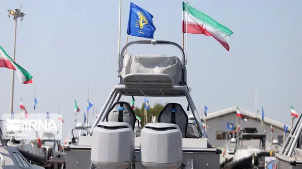 توقیف یک شناور در آب های خلیج فارس 