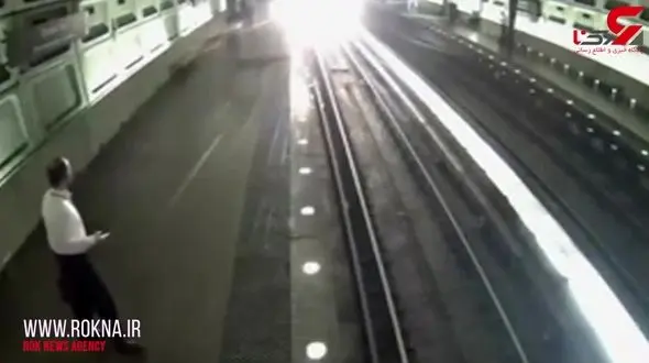 ورود ناگهانی یک گوزن به ایستگاه مترو! + فیلم