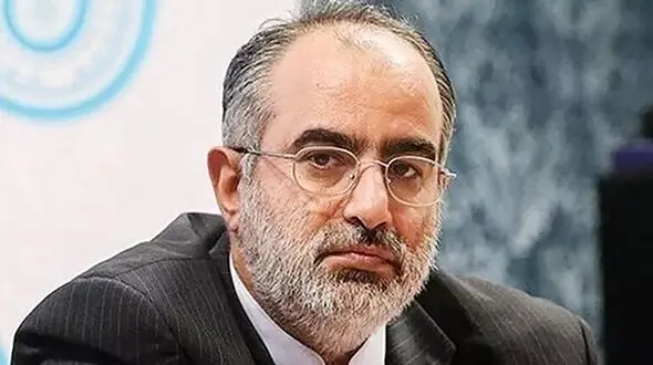 طعنه حسام الدین آشنا به قدیری ابیانه؛ شما که حالا یاد اروند افتادید در دوران دفاع مقدس کجا بودید؟