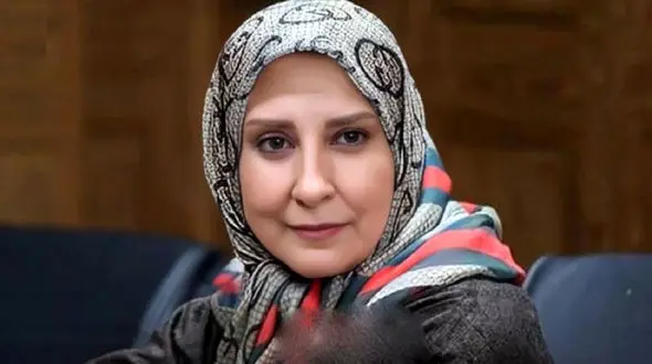 فیلم و عکس/  نگاهی به چیدمان فوق دلنشین خانه مرجانه گلچین/ از نقاشی قدی دختر شمالی روی دیوار خانه تا مبلمان شیک و درندشتی خانه اش ...