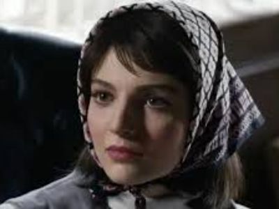 جذاب‌ترین عکس مهسا حجازی با یک ژست خاص و استایل فوق‌العاده و کلاسیک / شبیه فرانسوی ها شده !