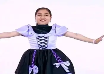 آواز معروفا؛ رقص اصیل ترکی خواهر برادر بلاگر اینستا که خیلی شیک و عالی انجامش دادن / دیسکاور