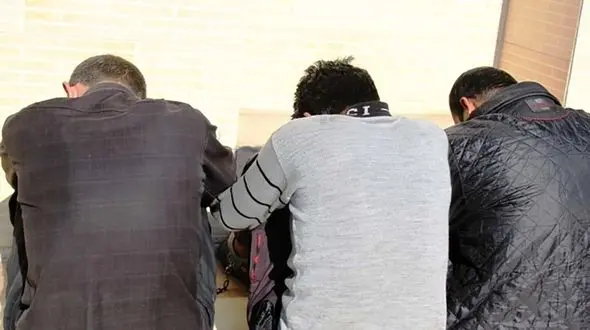 شگرد دزدان با لباس بابا برقی جواب نداد / پلیس شیراز فاش کرد