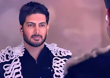 فیلم/ فرزاد فرزین از عشق به همسرش گفت؛ برعکس پدرم، قربان صدقه همسرم می روم