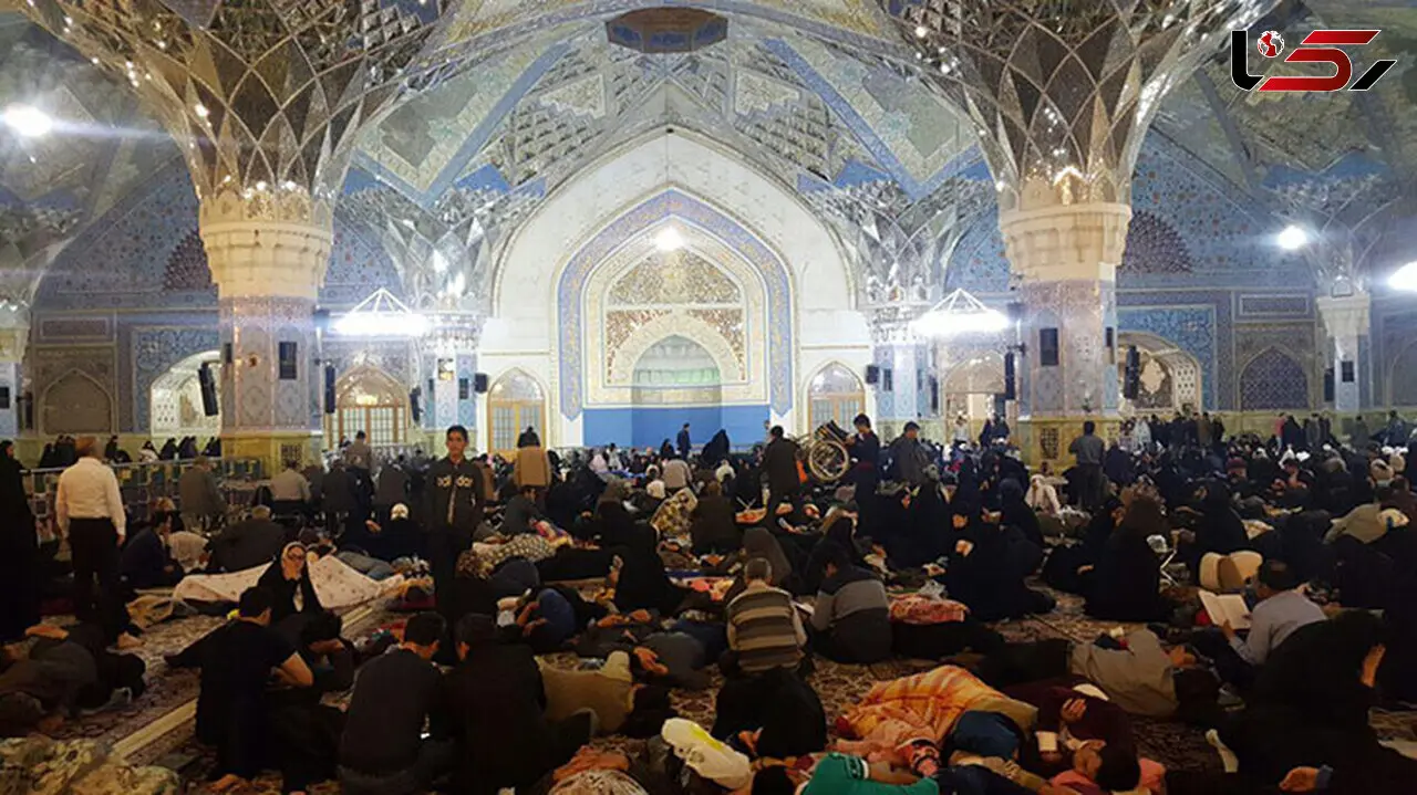 شب وحشت در مشهد چگونه گذشت؟/در بارگاه امام رضا(ع) همه آرام گرفتند + فیلم و عکس