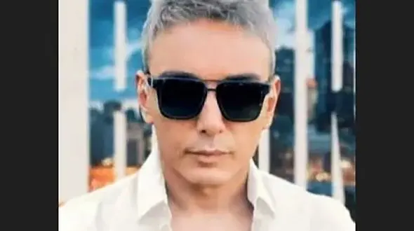 دانلود آواز باشکوه شادمهر عقیلی / آهنگ به نام باشه یادت نمیشناسی اصلا منو !