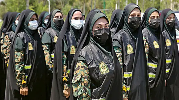 رازهای ناگفته زنان یگان ویژه میدان ولیعصر تهران ! / واکنش در برابر اعتراضات دختر خشمگین ! !