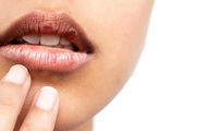 بررسی دلایل خشکی دهان