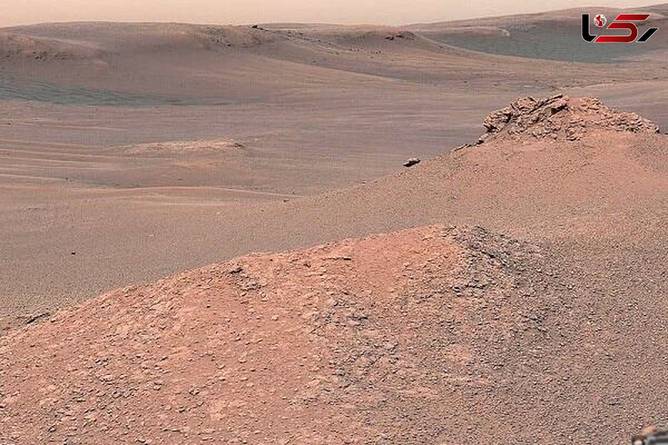 خاک رس از سطح مریخ برای یافتن آب جمع آوری  می شود