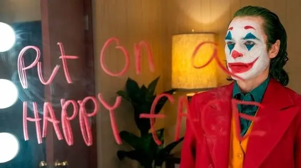 قتل با لبخند؛ تخصص شیطانی رقصان در پوشش یک انسان/ چند جوکر واقعی در اطرافمان داریم؟