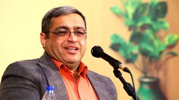 فیلم / سعید عزیزی : پسرا جدیدا فکر میکنن دختر باید بیاد خواستگاریش / چی شده   بعضی پسرا نشستن ... /  خیلی‌ها رابطه که جدی میشه  ...