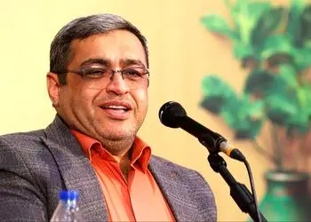 فیلم / سعید عزیزی : پسرا جدیدا فکر میکنن دختر باید بیاد خواستگاریش / چی شده   بعضی پسرا نشستن ... /  خیلی‌ها رابطه که جدی میشه  ...