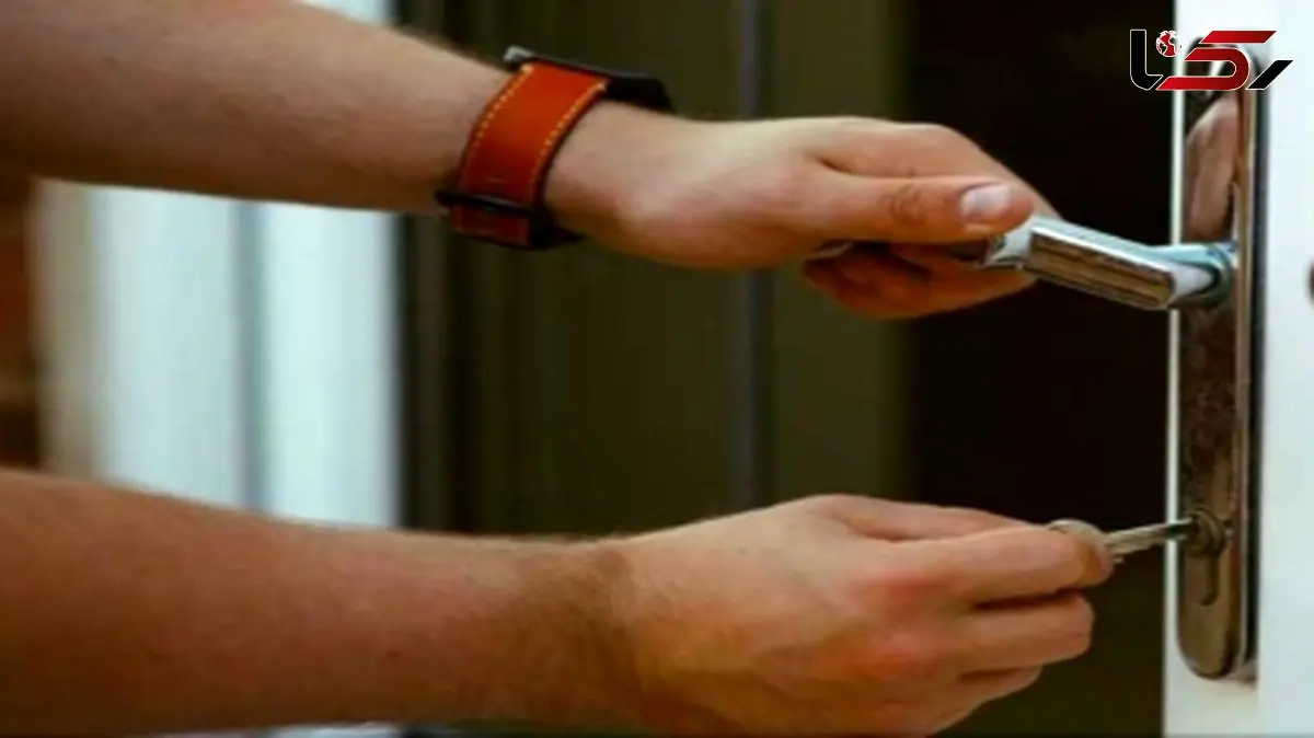 فیلم / یک زن 18 ماه در توالت زندانی بود / وقتی نجات یافت 8 نان را درسته قورت داد