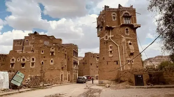معماری اعجاب‌ انگیز یمن؛ وقتی خاک و سنگ به آسمان‌ خراش‌های هزارساله تبدیل می‌ شود