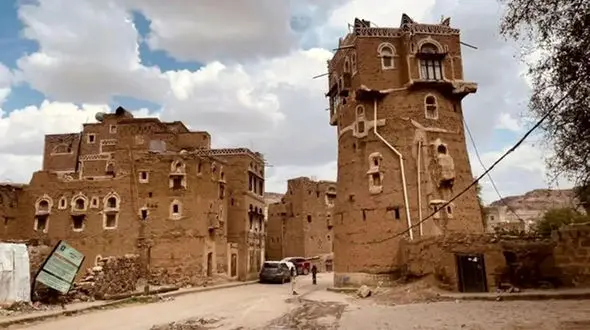 معماری اعجاب‌ انگیز یمن؛ وقتی خاک و سنگ به آسمان‌ خراش‌های هزارساله تبدیل می‌ شود