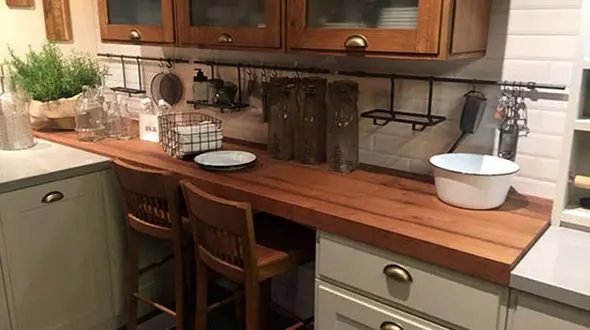 تصاویری از انواع کابینت های شیشه‌ای و تزئین آشپزخانه با آنها 