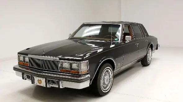 نگاهی به گذشته؛ کادیلاک سویل سال 1356 در قاب تصویر