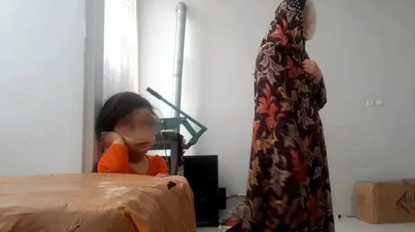 باورکردنی نیست این دخترک از آغوش پدر دور افتاده است و....