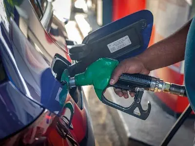 قیمت بنزین سوپر اعلام شد / فقط پولدارا بنزین سوپر بزنند  بقیه ...+ فیلم