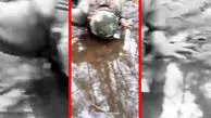 فیلم سربازان روسی در حال نوشیدن آب گل آلود