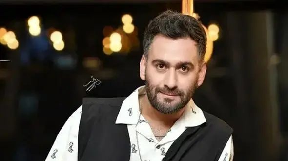 فیلم آواز هنرمندانه / رقص خاص نیما شعبانژاد جلو جمع که یذره هم خجالت نمیکشه از قر و اطواراش