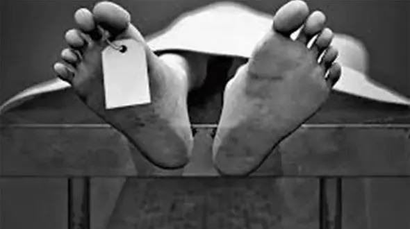 زندگی با جنازه مادر به مدت یکسال ! / انگیزه مهربانی نبود! + عکس