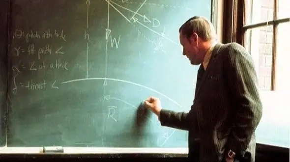 چگونه یک بنّا به استاد ریاضیات دانشگاه تبدیل شد؟