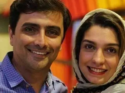 فیلم / نگاهی به چیدمان مجلل و رویایی خانه امین زندگانی بازیگر ساهره و همسرش الیکا عبدالرزاقی / از دیوارهای چوبی فندقی مدل اروپایی تا آشپرخانه ای خاص و میز ناهارخوری با خورشت خوری های آنتیک