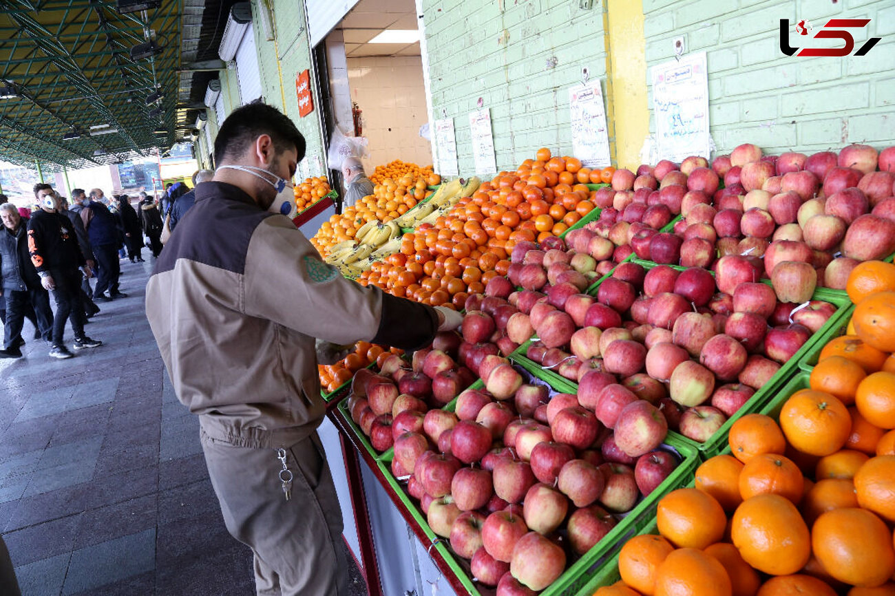 بازارهای میوه در مناطق کم برخوردار مشهد ایجاد شده است