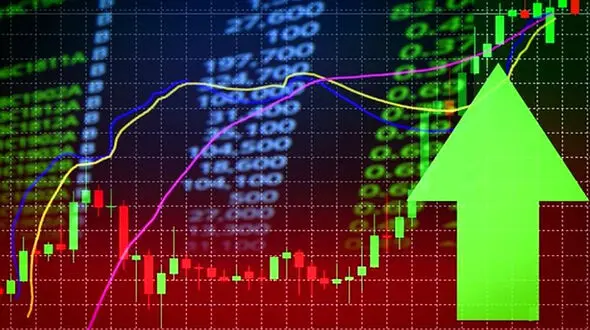 خبر خوب برای سهامداران / در حال عبور از بحران بورس هستیم