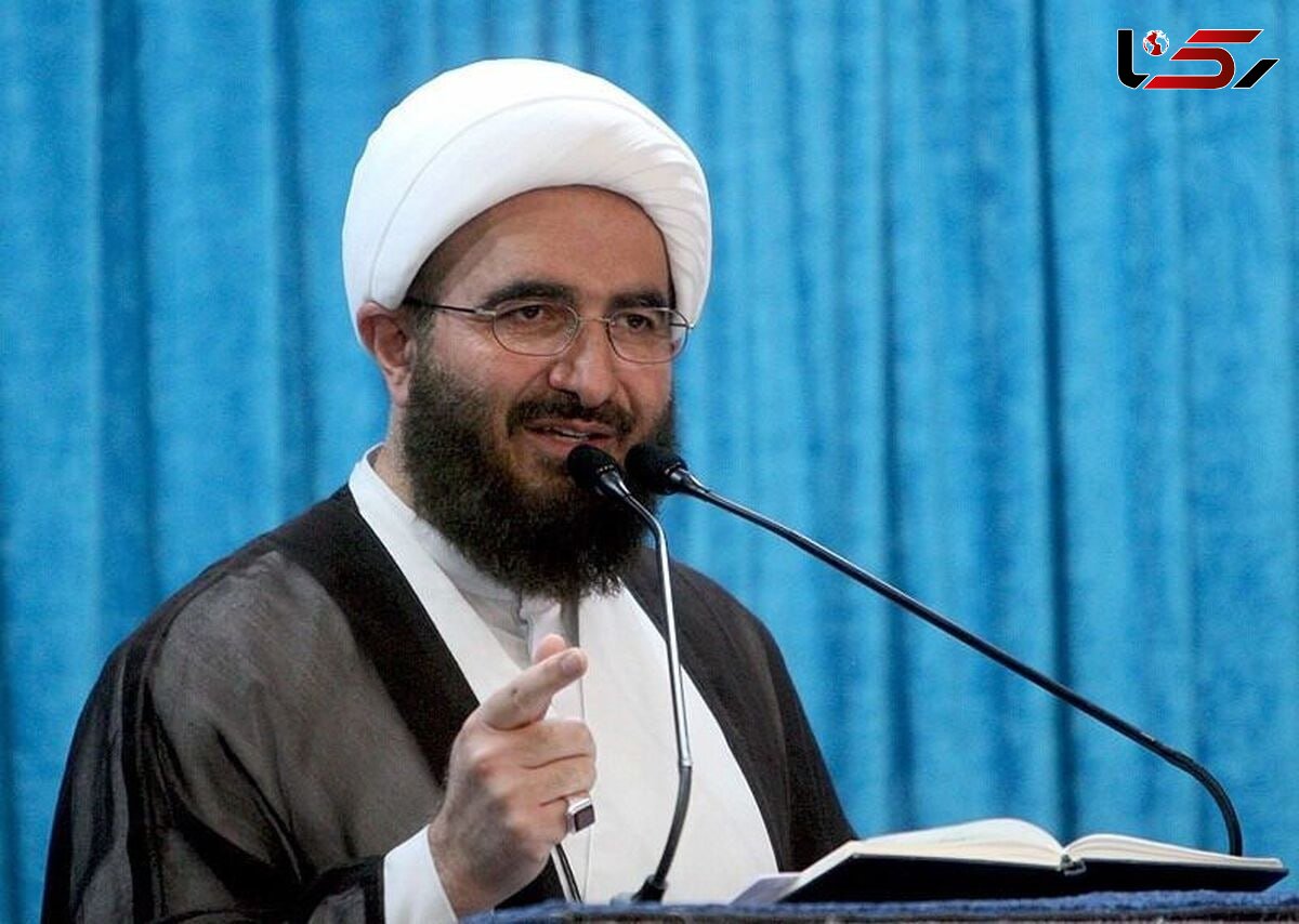 حاشیهسازی عدهای در نماز جمعه تهران